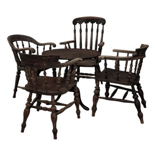 Victorian Oak Tilt-Top Table with Capitan Armchairs in Elm and Mahogany, England, 1890s, Set of 5 For Sale