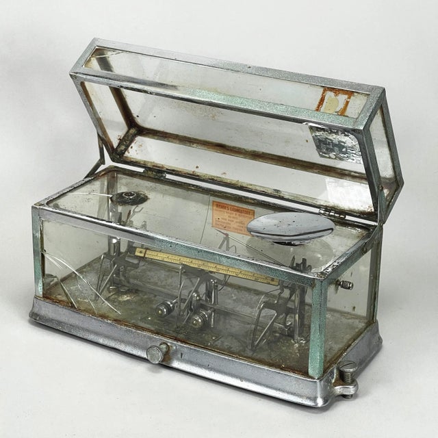 Industrial 1920s Torsion Balance Company Apothecary Lab Scale Precision Pharmacy For Sale - Image 3 of 13