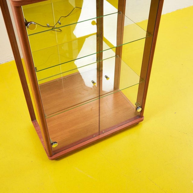 Showcase with Modern Mirror For Sale - Image 6 of 10