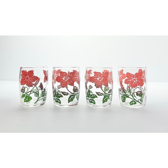 1970s Vintage Set of 4 “Red Hibiscus” Small Juice Tumbler Glasses 3 1/8” 6oz Good vintage condition. No chips, cracks, or...