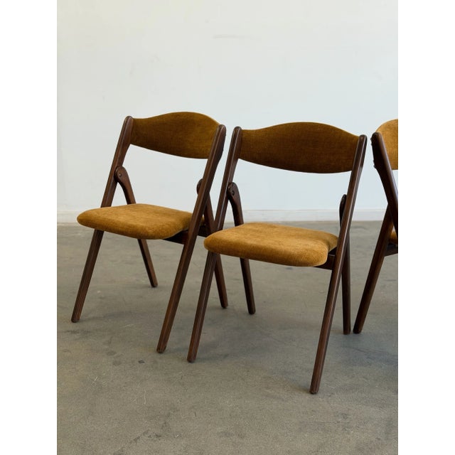 Vintage Folding Chairs - Set of Four For Sale In Los Angeles - Image 6 of 18