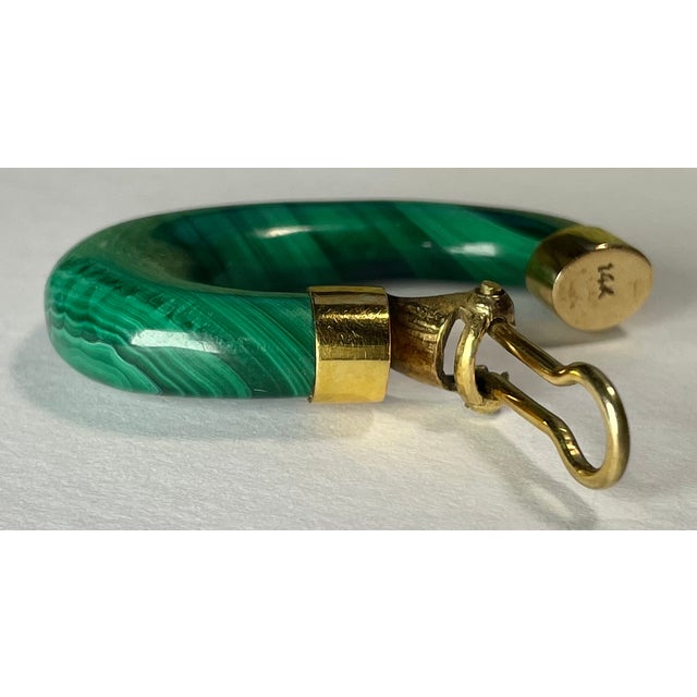 Modern 1970s Malachite and 14k Yellow Gold Elongated Hoop Earrings, a Pair - For Sale - Image 3 of 8