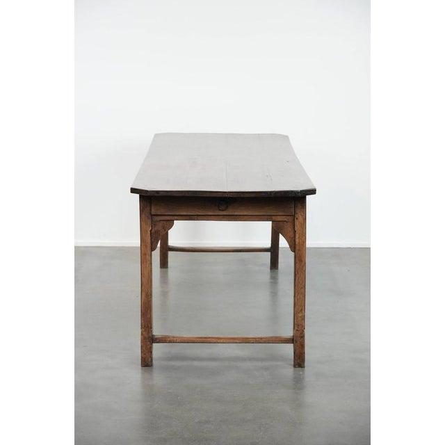 Antique Early 19th Century French Dining Table in Oak For Sale - Image 6 of 16