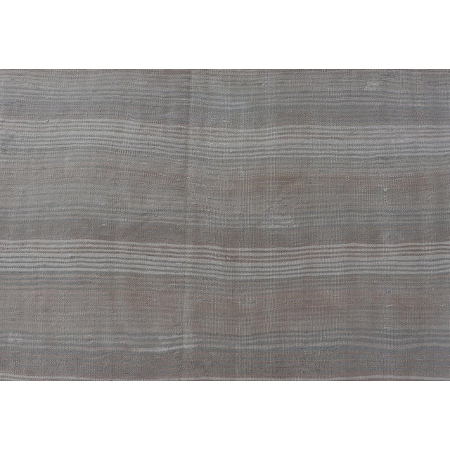 Vintage Turkish Kilim Rug With Subtle Beige and Cream Tones For Sale - Image 4 of 8