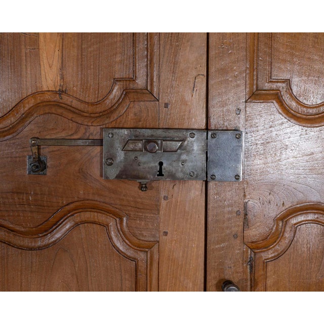 Two Pairs of 18th-Century French Walnut Communication Doors For Sale - Image 11 of 17