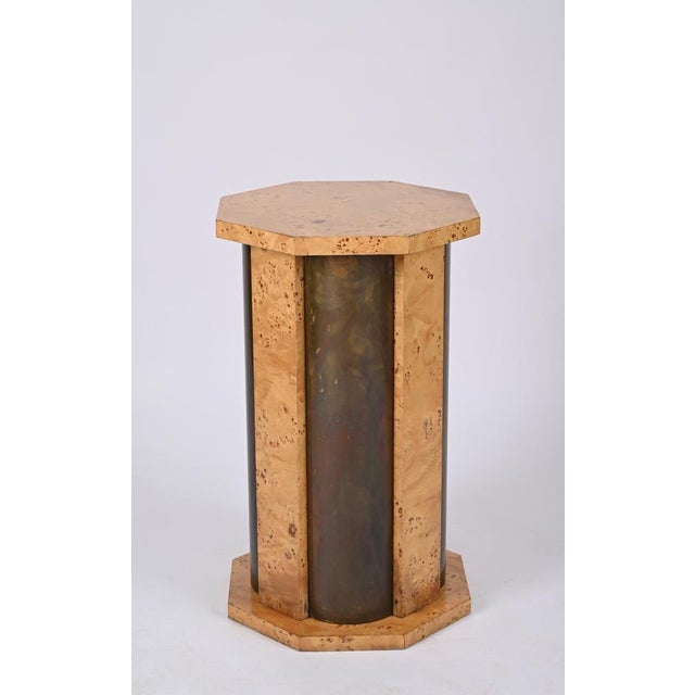Octagonal Pedestal in Burl Wood and Brass by Tommaso Barbi, Italy, 1970s For Sale - Image 17 of 18