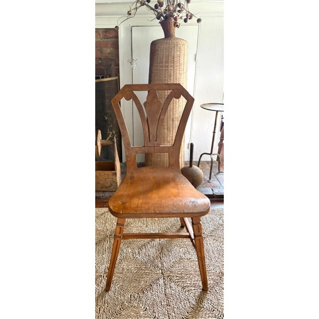 Mid-Century Modern Early Bentwood European Arts and Crafts Chair With a Carved Back Splat For Sale - Image 3 of 12