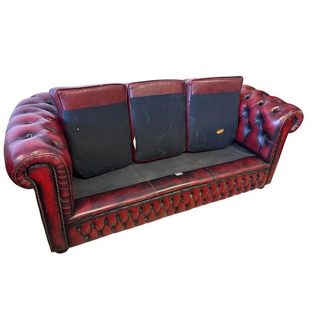 Vintage Chesterfield Three-Seater Sofa in Leather For Sale - Image 4 of 5