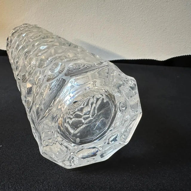 1970s Modernist Hammered Clear Glass Italian Cylindrical Vase For Sale - Image 10 of 10