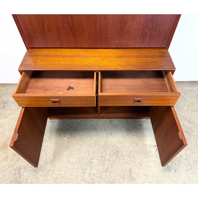 MCM Danish Modern Teak Bookcase Wall Unit by Erik Brouer for Brouer Mobelfabrik For Sale In New York - Image 6 of 12