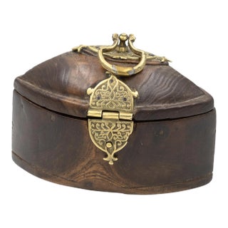 19th Century Hardwood Lozenge Shaped Tea Caddy or Tobacco Box For Sale