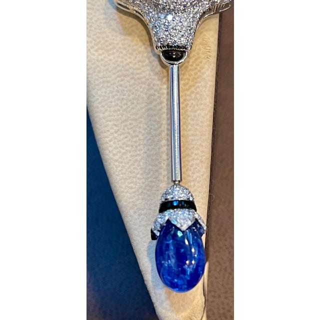 GIA Certified Russian Emerald & Burma Sapphire White & Yellow Diamond Joker Pin For Sale - Image 4 of 18