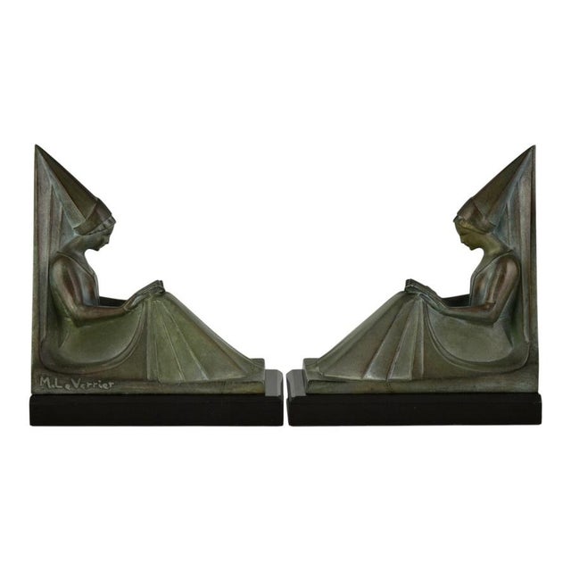 Art Deco Bookends with Reading Medieval Ladies by Max Le Verrier, 1930s, Set of 2 For Sale - Image 4 of 8