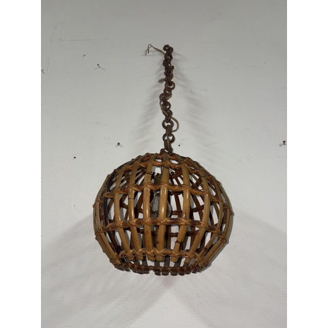 Curved bamboo chandelier, height with chain 82 cm, without chain 27 cm, circumference 30 cm Up to 250V (Europe/UK...