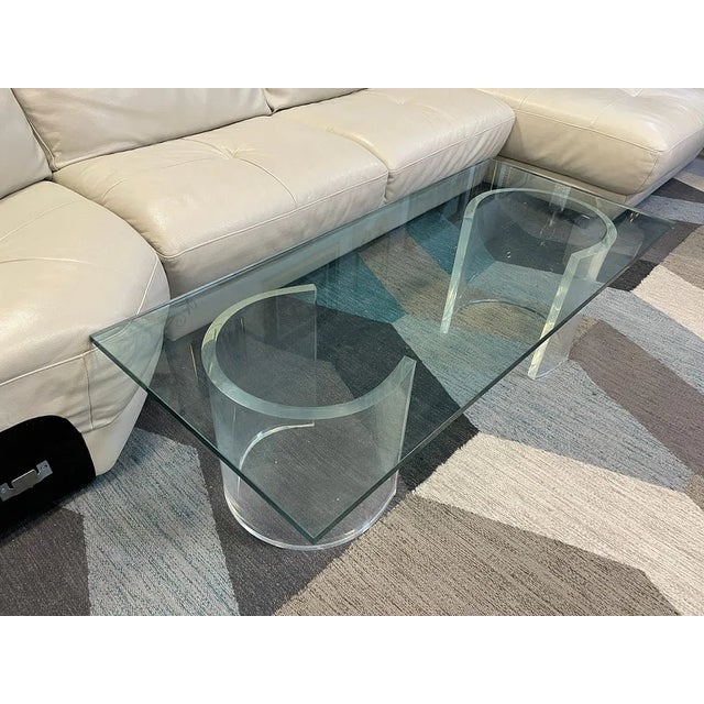 Mid-Century Modern 1950s Mid Century Modern Curved Lucite Double Pedestal Glass Coffee Table For Sale - Image 3 of 6