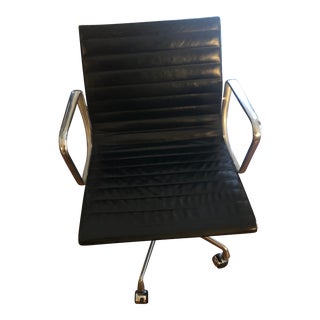 Eames Herman Miller Aluminum Black Leather Office Chair For Sale