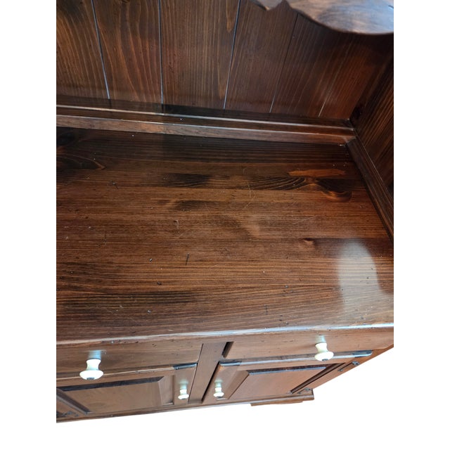 Ethan Allen Old Tavern Pine Apothecary Cabinet Hutch Display Breakfront Shelf For Sale - Image 15 of 17