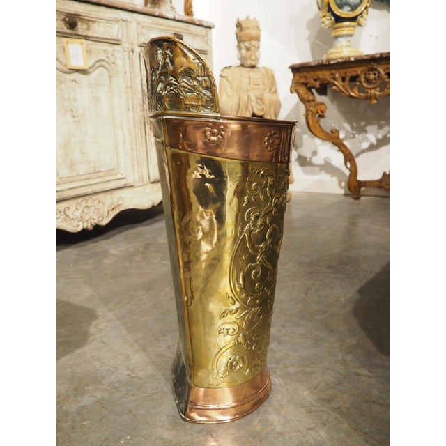 Metal Antique French Brass and Copper Repousse Ceremonial Hotte, Late 1800s For Sale - Image 7 of 17