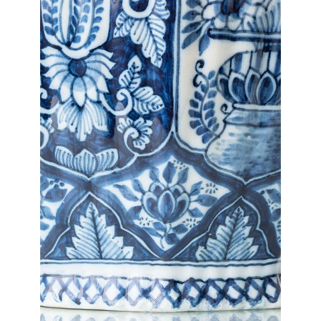 Vintage Delft Blue and White Chinoiserie Makkum Table Lamp, 1950s For Sale - Image 16 of 18