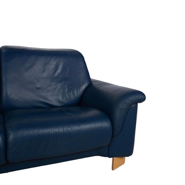 Paradise 3-Seater Sofa in Blue Leather from Stressless For Sale - Image 5 of 15
