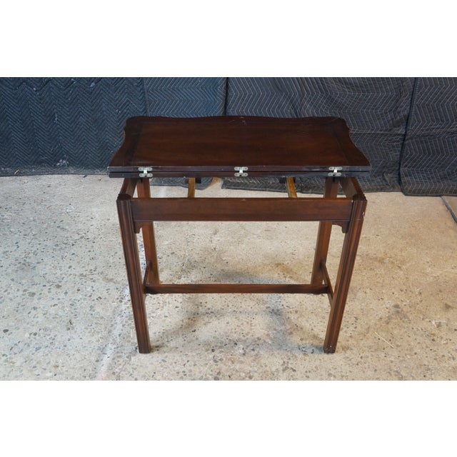 Vintage Hekman Georgian Style Mahogany Flip Top Game Card Hall Console Table For Sale - Image 11 of 17