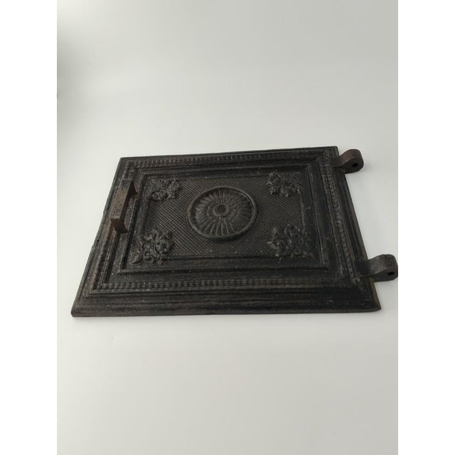 1950s Vintage Cast Iron Fireplace Plate, 1950s For Sale - Image 5 of 8