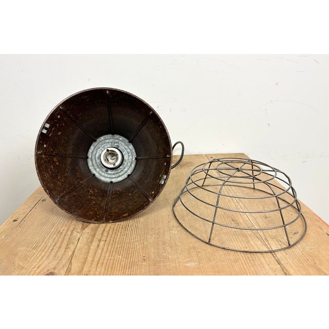 Industrial Brown Bakelite Pendant Light from VEB Narva, 1960s For Sale - Image 14 of 17