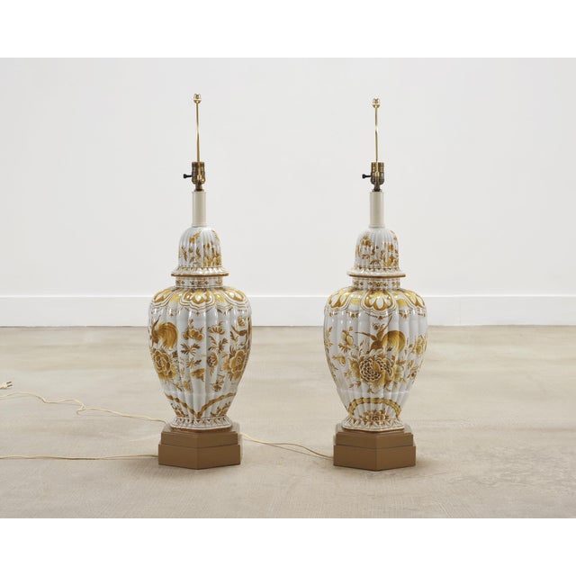 Mid 20th Century Pair of Wilshire House Porcelain Ginger Jar Table Lamps (No Shades Included) For Sale - Image 5 of 18
