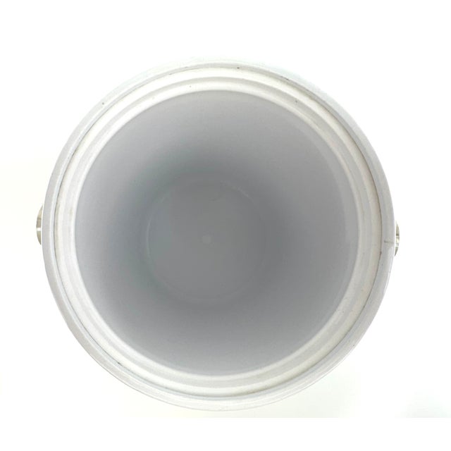 1960s Mid-Century Georges Modern Briard Lidded Ice Bucket With Lucite Handle Chinoiserie Motif For Sale - Image 11 of 12