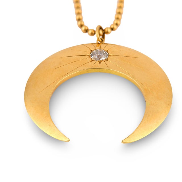 Victorian Early 20th Century Victorian Diamond 18k Yellow Gold Half-Moon Necklace For Sale - Image 3 of 6