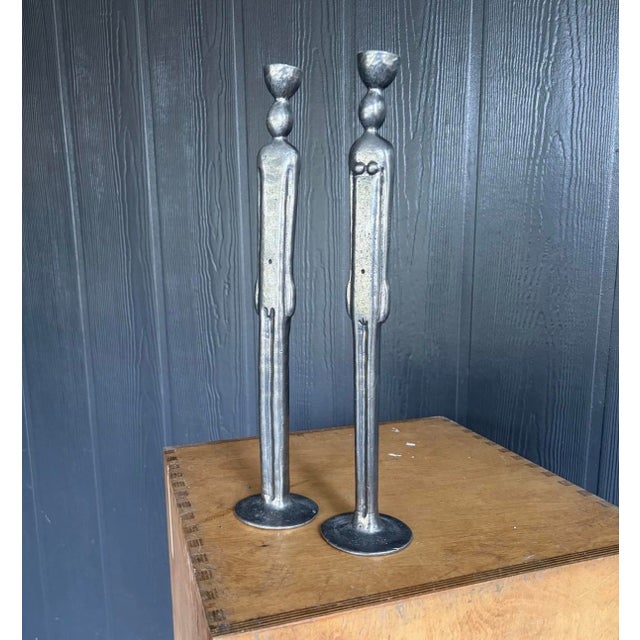 Tom Corbin 1980s Pair of Modernist Figural Candlesticks, Silver-Toned Cast Metal, Male & Female For Sale - Image 4 of 4
