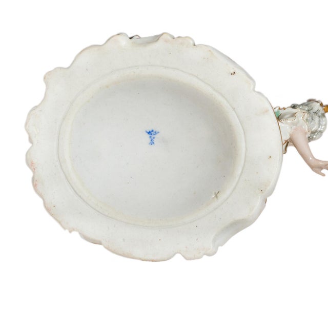Baroque Porcelain Dancing Couple Figurine from Volkstedt, 18th Century For Sale - Image 3 of 5