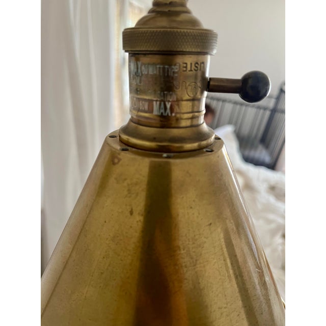American Visual Comfort Boston Functional Single Arm Library Light in Hand Rubbed Brass For Sale - Image 3 of 6