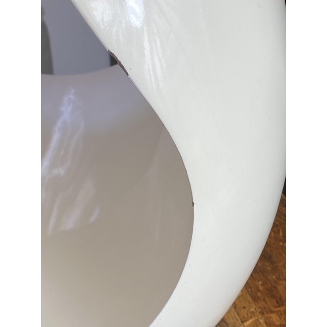 Plastic Ovo Magazine Rack by F. Verdys for Branex, 2000s For Sale - Image 7 of 18