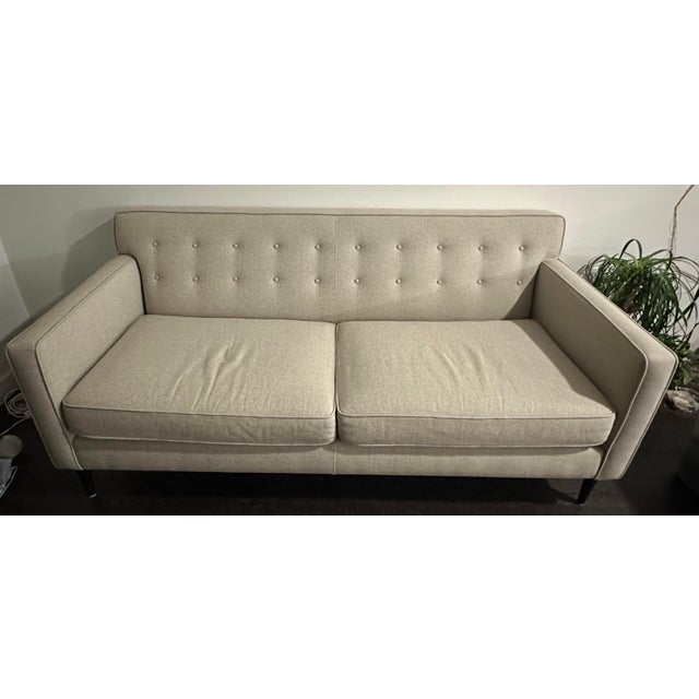 Mid-Century Modern Room & Board 69” Holmes Loveseat in Sumner Linen For Sale - Image 3 of 3