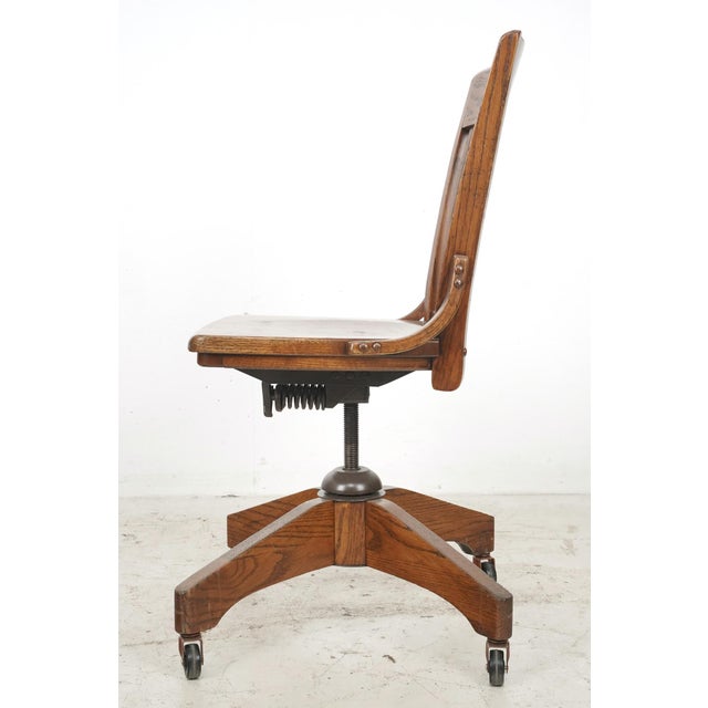 Antique Quarter Sawn Oak Jasper Swivel Desk Chair For Sale In New York - Image 6 of 11
