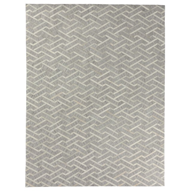 Dover Patchwork Leather Viscose Silver Ivory Rug - 5'x8' For Sale