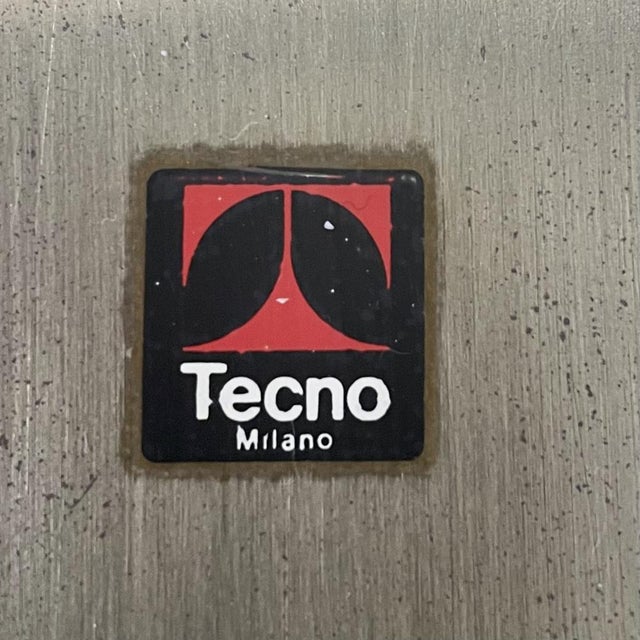 Tecno Round Dining Table by Osvaldo Borsani & Eugenio Gerli for Tecno, 1964 For Sale - Image 4 of 6