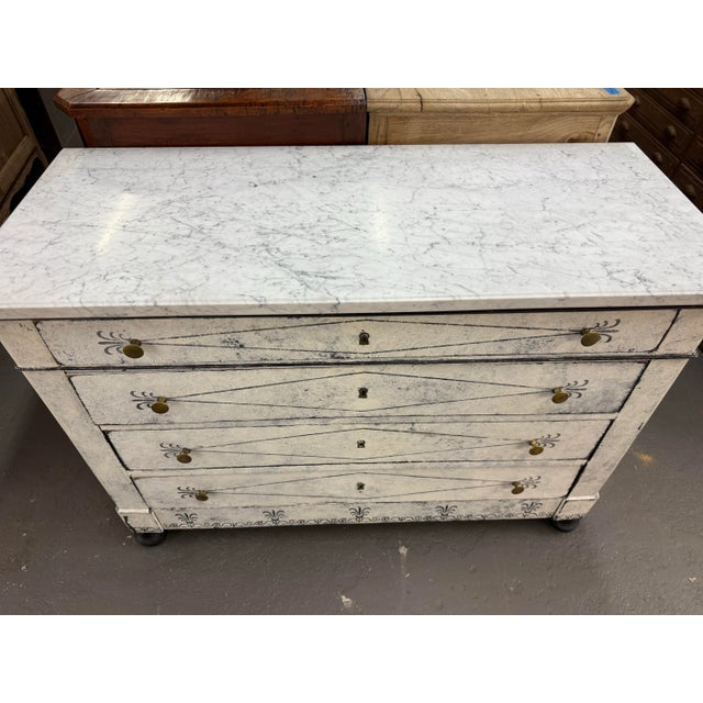 French Provincial 19th. C. French Louis Philippe Painted Commode For Sale - Image 3 of 9