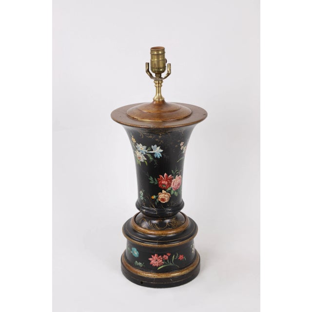 Traditional Vase Lamp With Gold and Ochre Details Featuring Multiple Famille Roses For Sale - Image 3 of 13