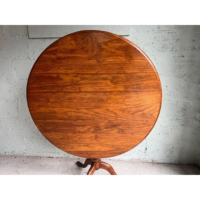 Wood 19th Century Antique Queen Anne Mahogany. Round Tea Tilt Top Side Table For Sale - Image 7 of 8