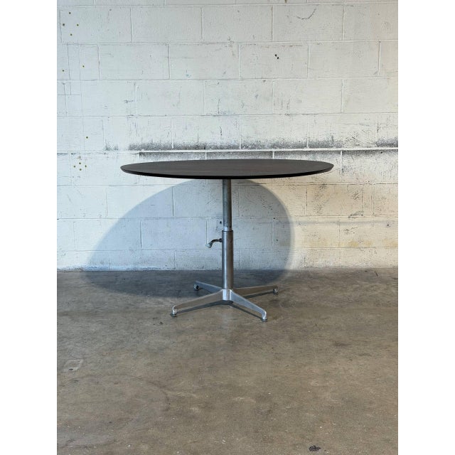 Mid-Century Modern Dark Teak Round Adjustable Height Coffee to Dining Table Vintage Mid-Century Modern 1970s For Sale - Image 3 of 11