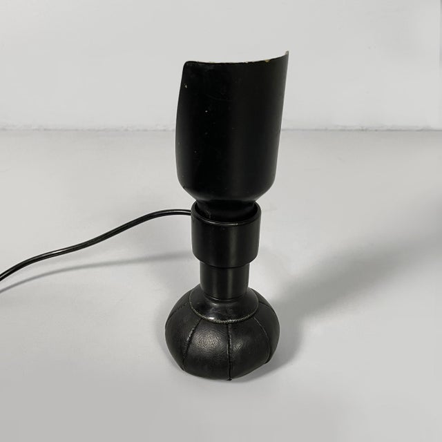 Metal Italian Modern Model 600P Table Lamps attributed to Gino Sarfatti for Arteluce, 1970s, Set of 2 For Sale - Image 7 of 18