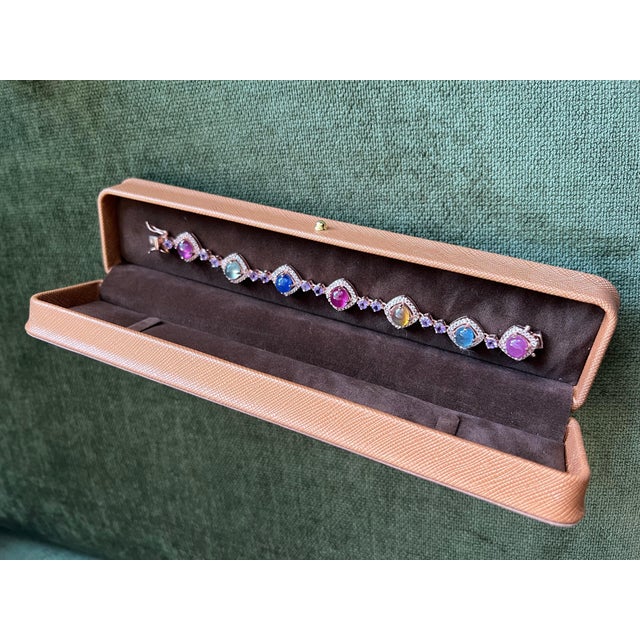 Bochic "Capri" Vintage Ruby & Blue Sapphire Bracelet Set In 18K Gold & Silver For Sale - Image 9 of 18