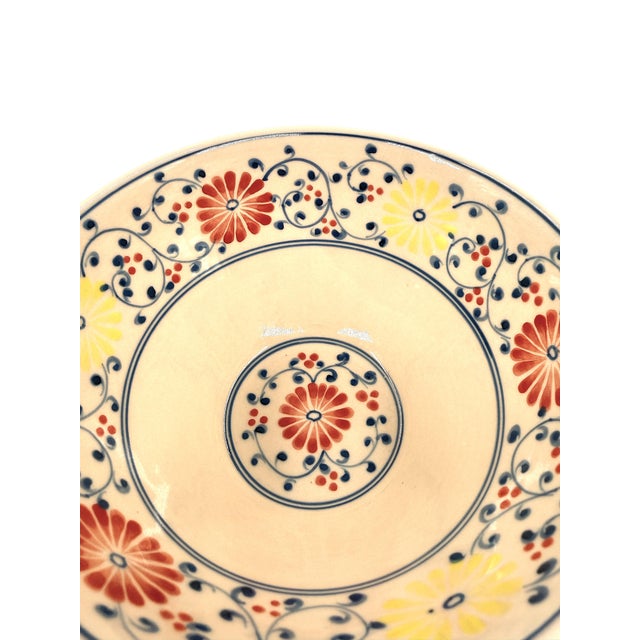 Set of 4 Handcrafted Bat Trang Vietnamese Ceramic Pho or Ramen Bowls With Floral Motifs For Sale - Image 9 of 12