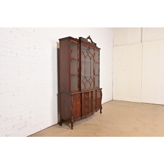 Romweber Romweber Antique French Provincial Louis XV Carved Mahogany Breakfront Bookcase Cabinet, Circa 1920s For Sale - Image 4 of 10