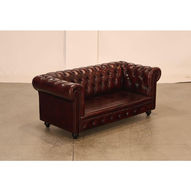 English Chesterfield Style Oxford Red Tufted Leather Sofa For Sale - Image 3 of 18