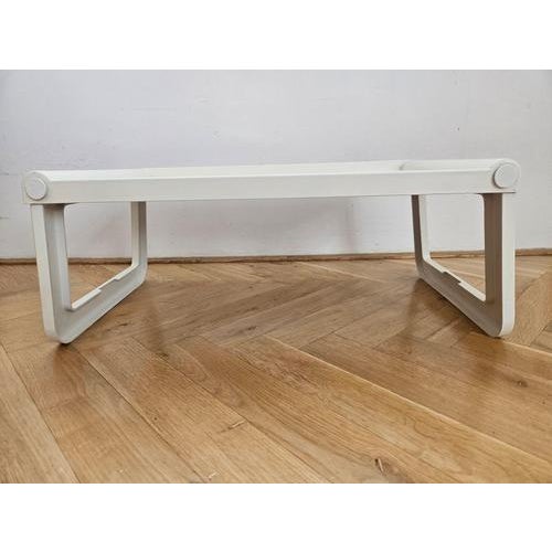 Plastic Mid-Century Space Age Bed Breakfast Table Tray by Luigi Massoni for Guzzini, 1970s For Sale - Image 7 of 15