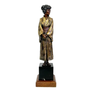 Vintage Bronze Sculpture of a Japanese Woman by Distinguished Artist George Lundeen