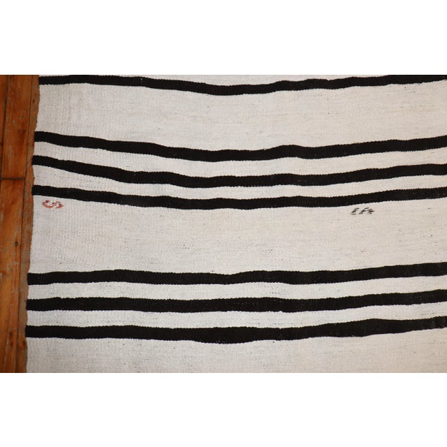 Mid 20th Century Mid 20th Century Vintage Turkish White Brown Kilim, 7'5'' X 11'2'' For Sale - Image 5 of 12